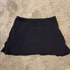 Lululemon skirt size 2